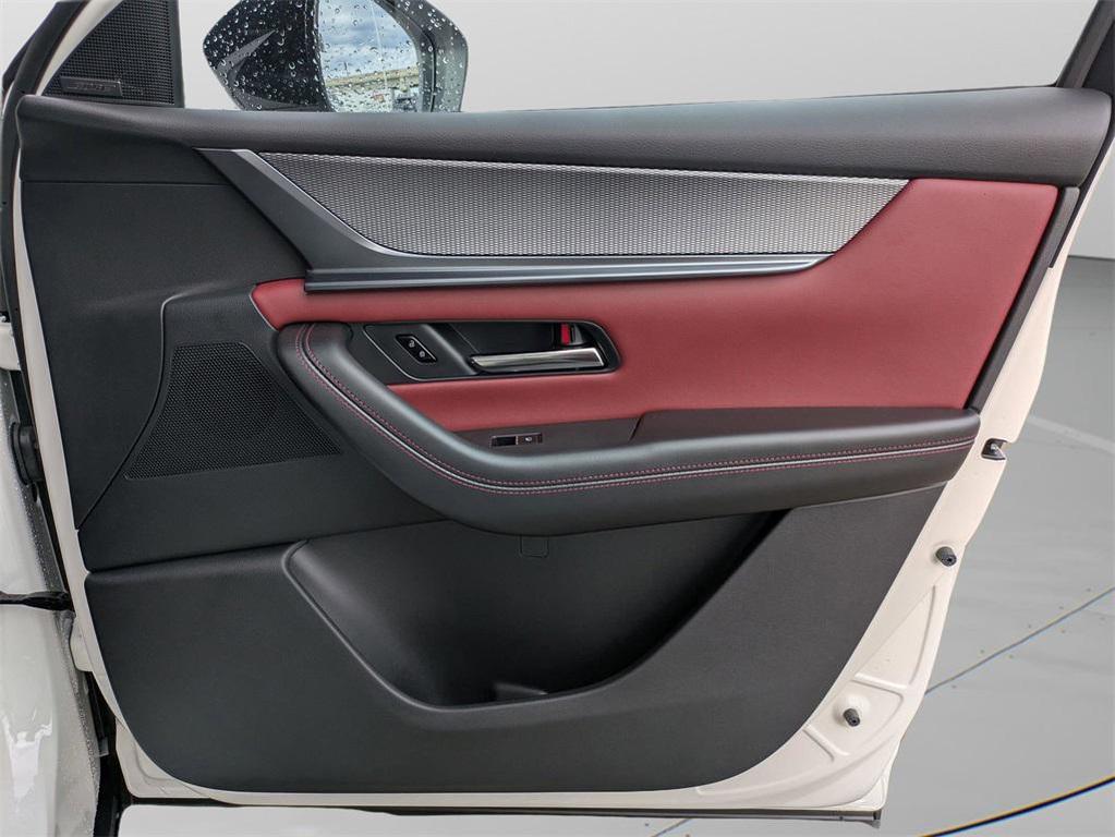 new 2025 Mazda CX-70 PHEV car, priced at $58,214