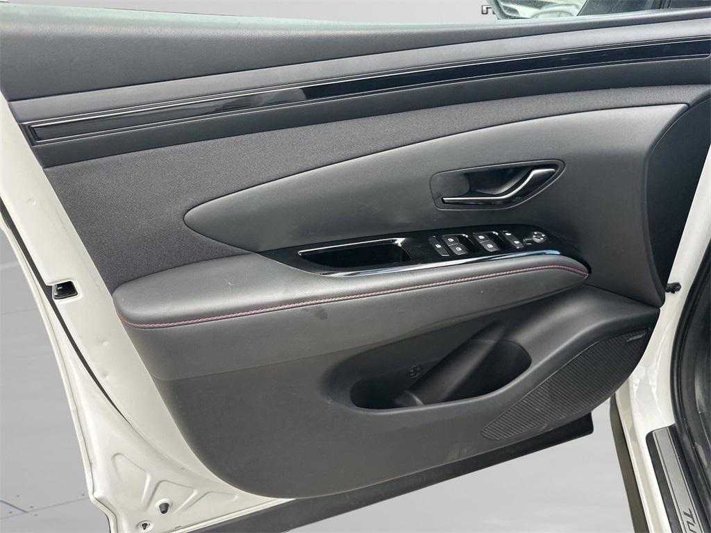 used 2024 Hyundai TUCSON Hybrid car, priced at $27,998