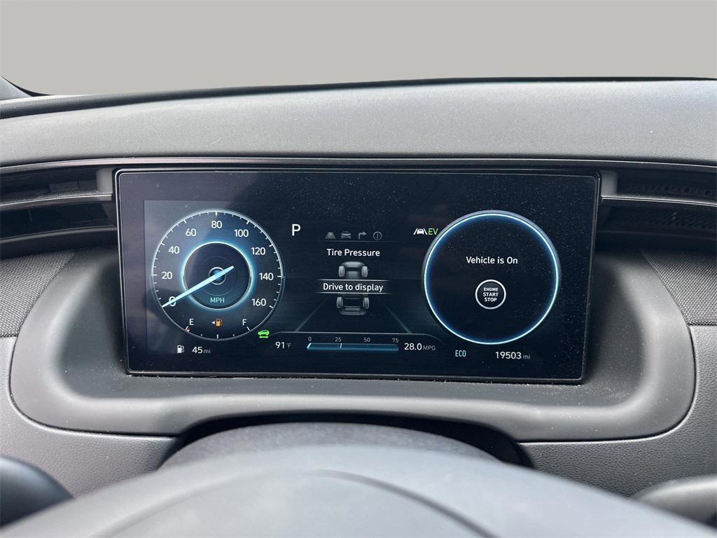 used 2024 Hyundai TUCSON Hybrid car, priced at $27,998