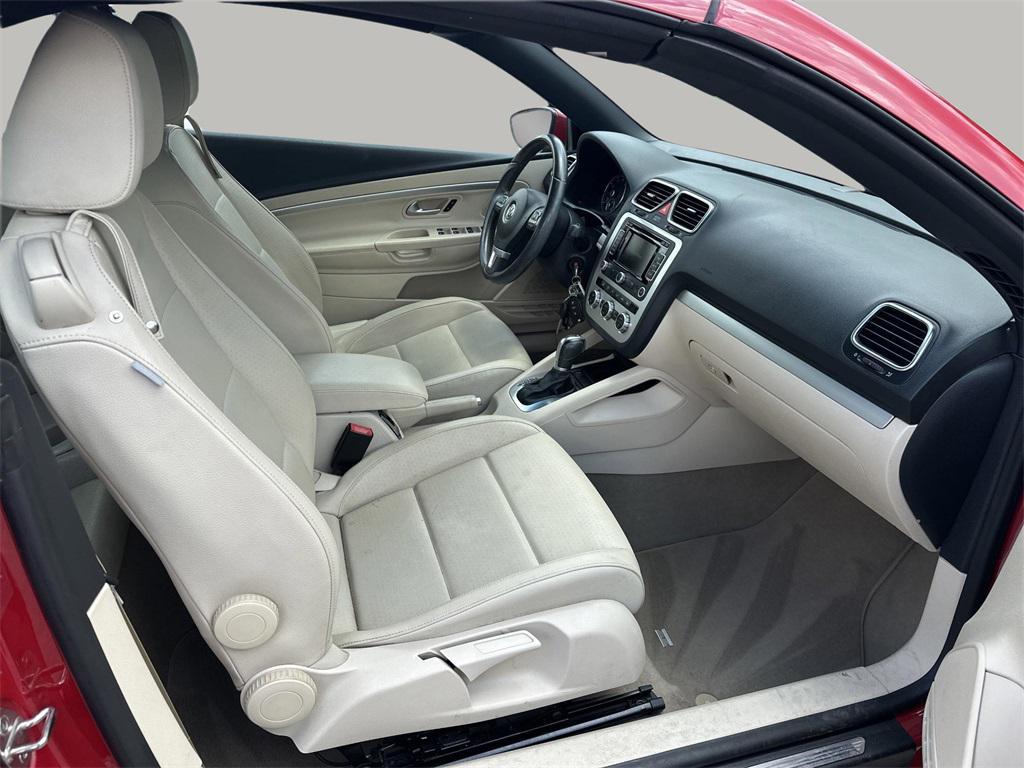 used 2014 Volkswagen Eos car, priced at $10,598