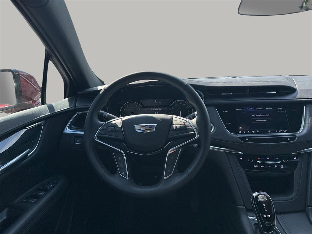 used 2022 Cadillac XT5 car, priced at $29,398