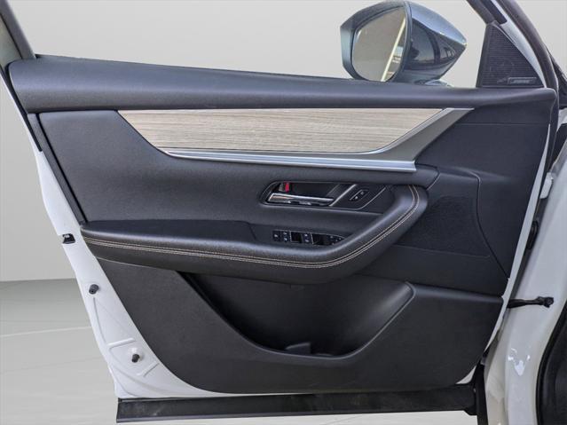 new 2025 Mazda CX-70 PHEV car, priced at $55,020