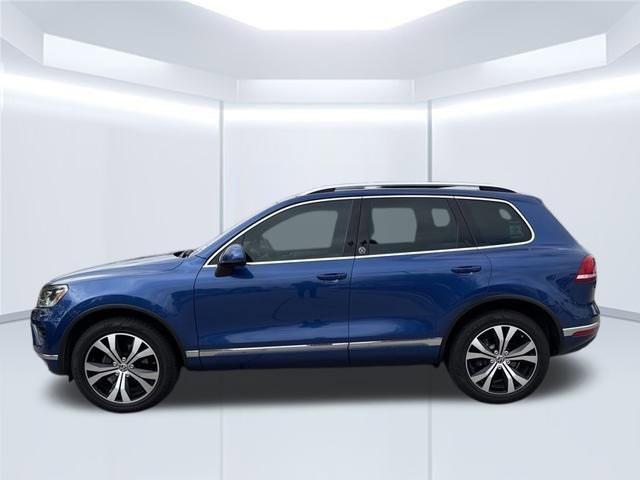 used 2017 Volkswagen Touareg car, priced at $11,900