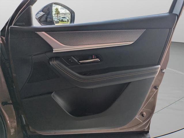 new 2025 Mazda CX-70 PHEV car, priced at $55,432