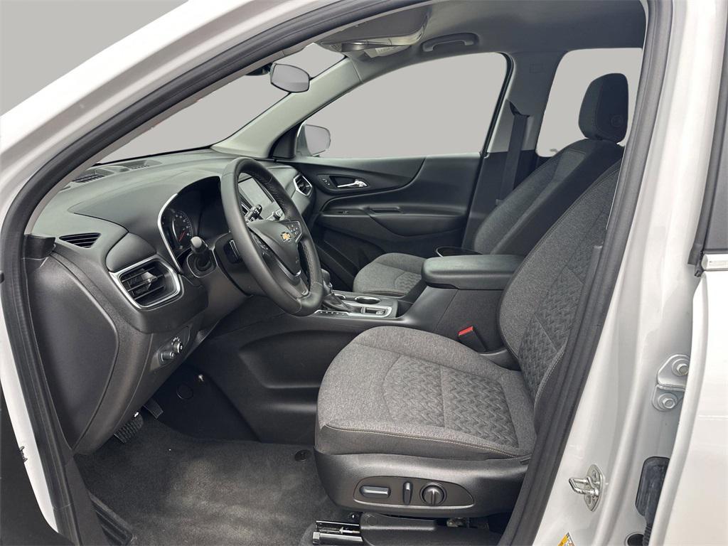 used 2024 Chevrolet Equinox car, priced at $21,298
