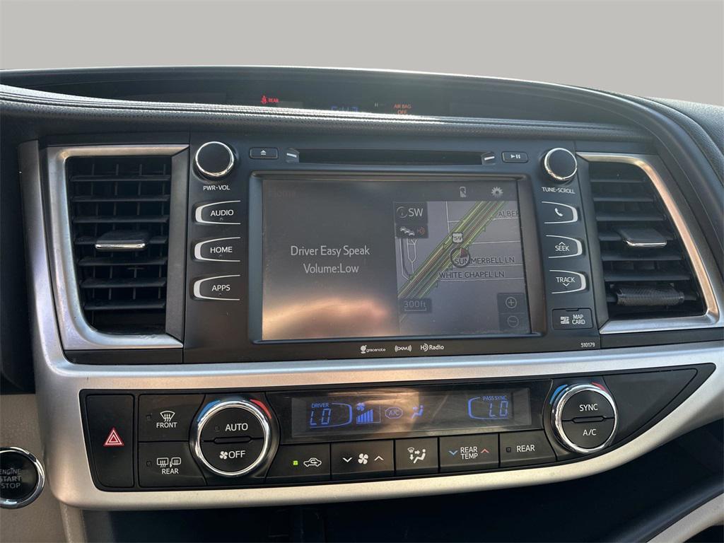 used 2018 Toyota Highlander car, priced at $19,550