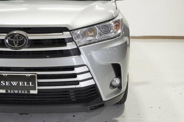 used 2018 Toyota Highlander car, priced at $23,988