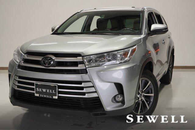 used 2018 Toyota Highlander car, priced at $23,988