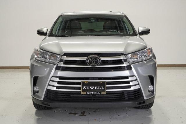 used 2018 Toyota Highlander car, priced at $23,988