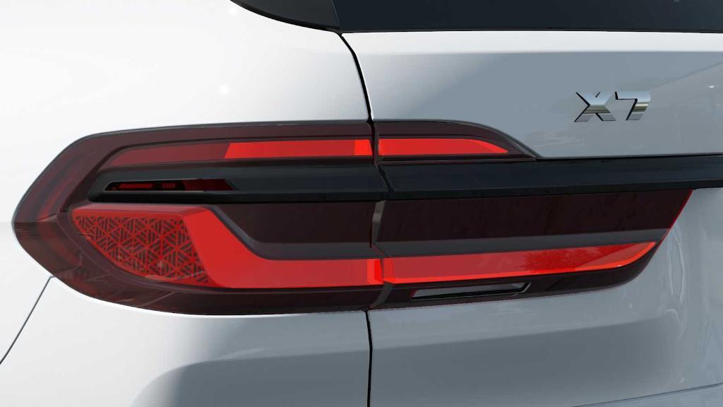 new 2026 BMW X7 car, priced at $129,425
