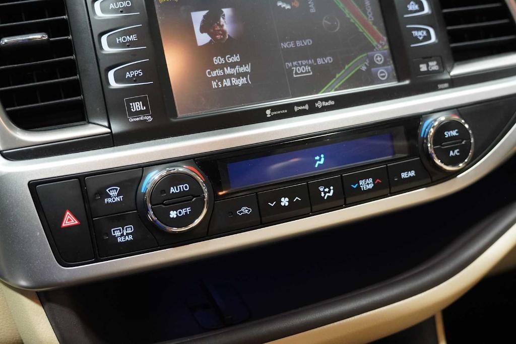 used 2019 Toyota Highlander car, priced at $27,786