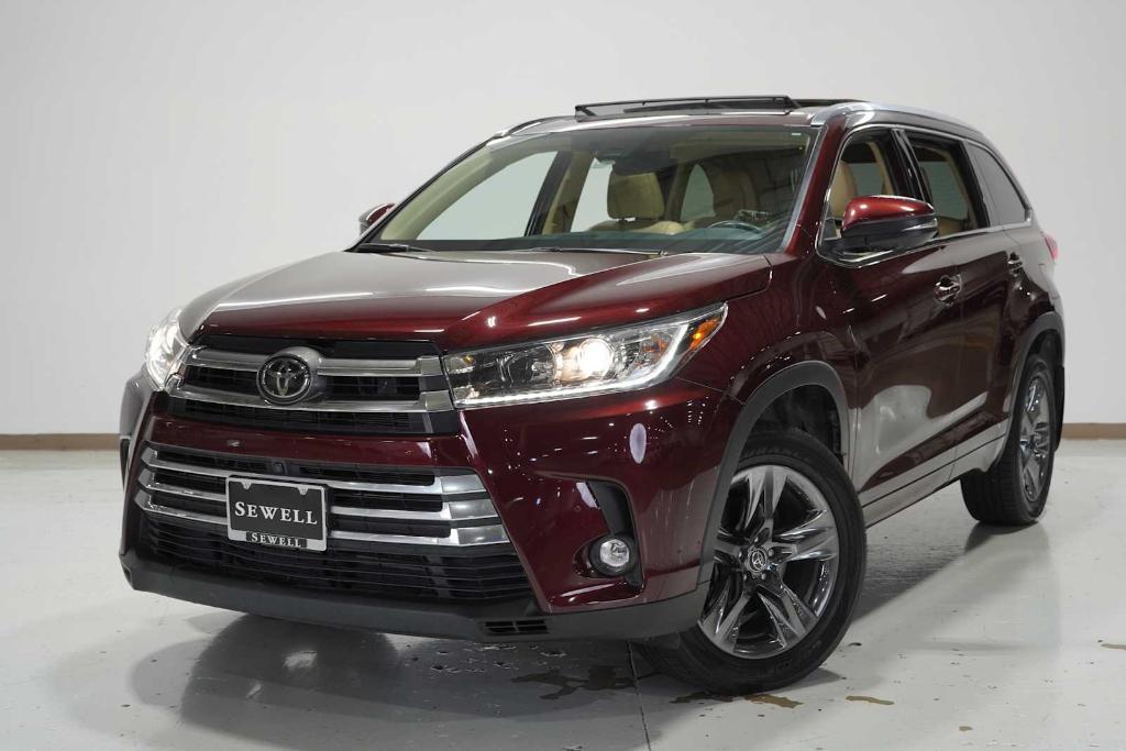 used 2019 Toyota Highlander car, priced at $27,786