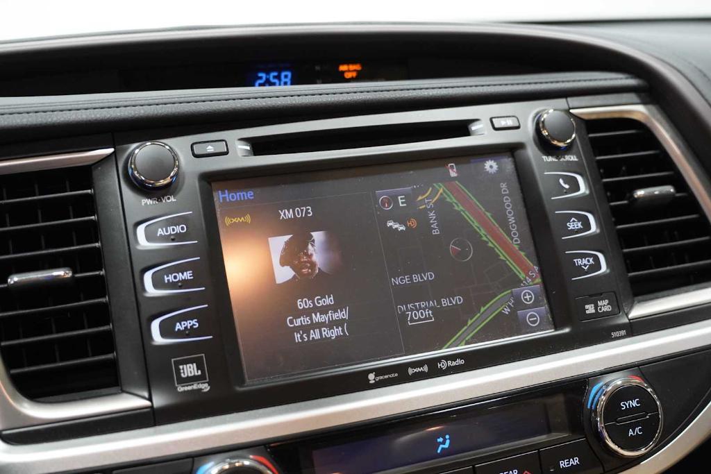 used 2019 Toyota Highlander car, priced at $27,786