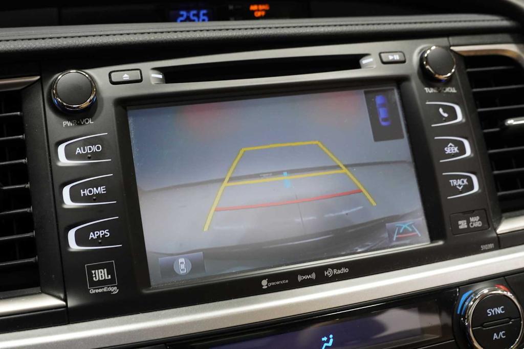 used 2019 Toyota Highlander car, priced at $27,786