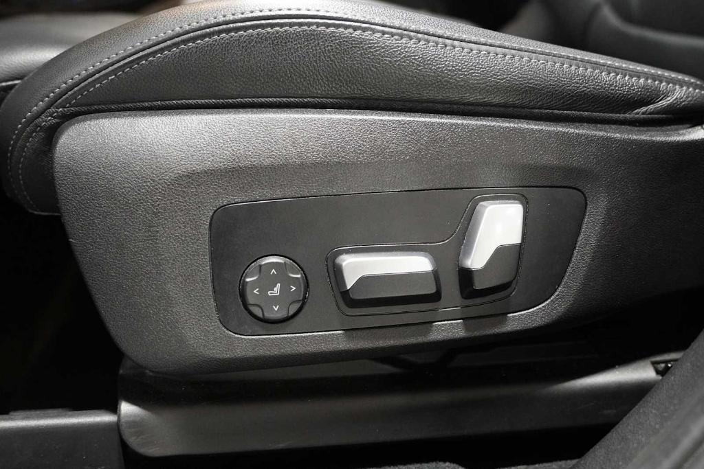 used 2023 BMW X3 car, priced at $36,287