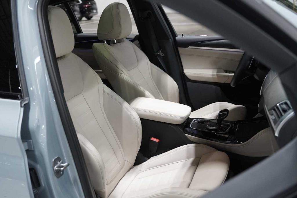 used 2023 BMW X4 car