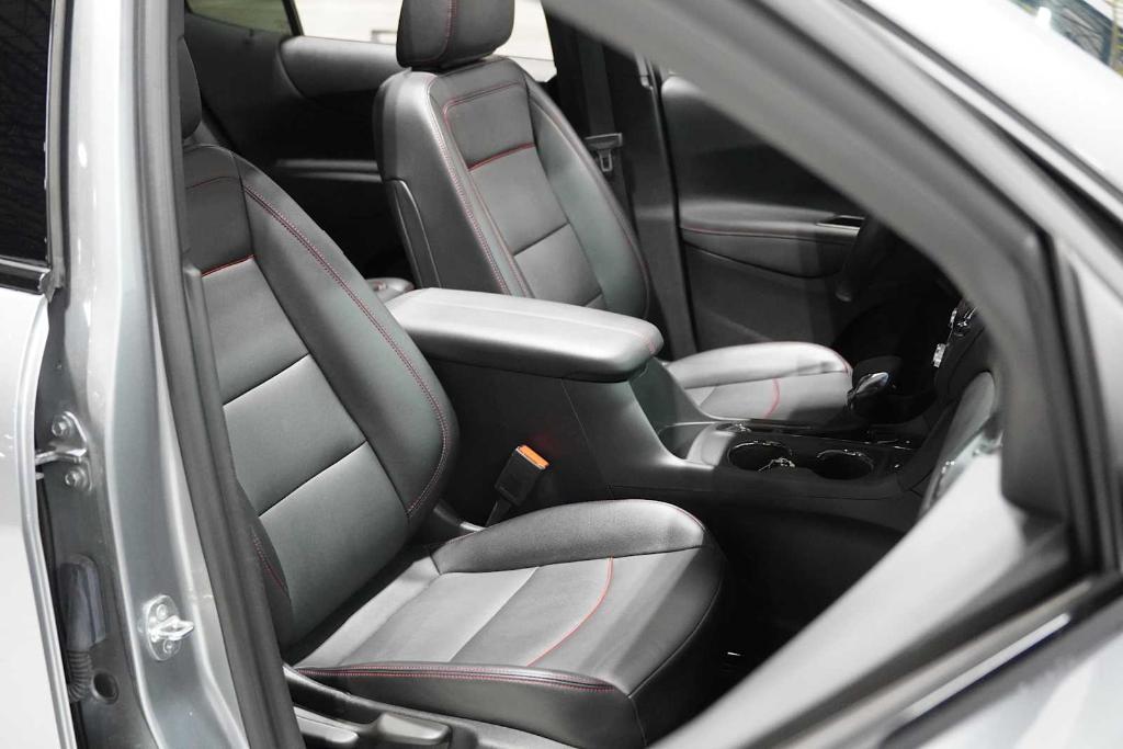 used 2023 Chevrolet Equinox car, priced at $27,988