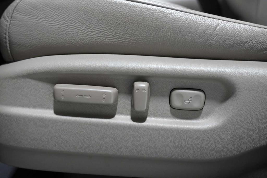 used 2018 Honda Pilot car, priced at $25,988