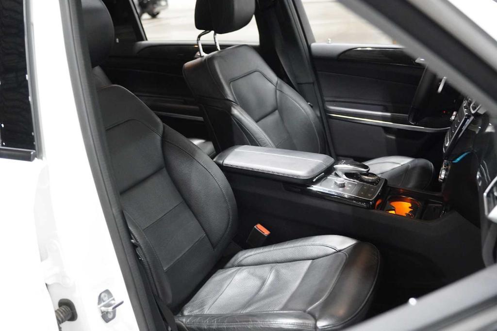 used 2019 Mercedes-Benz GLS 550 car, priced at $33,989