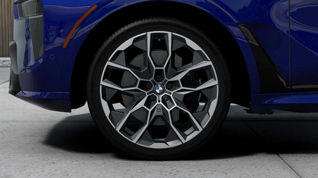 new 2026 BMW X7 car, priced at $119,875