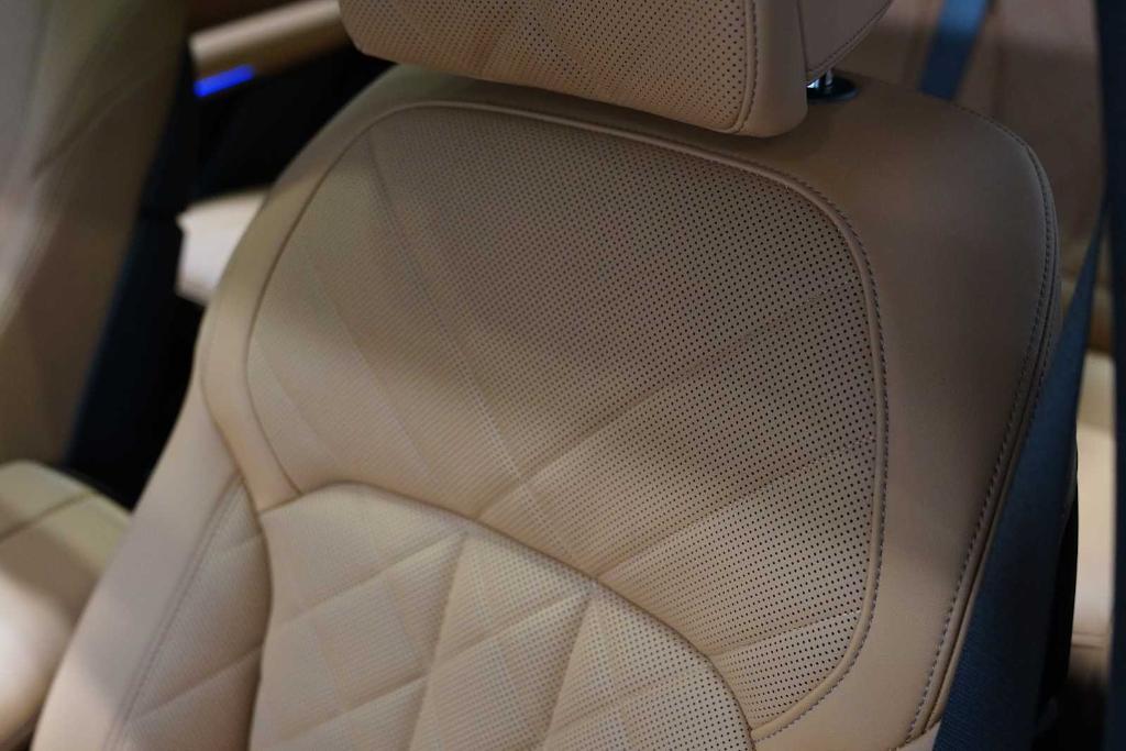 used 2024 BMW X7 car, priced at $78,988
