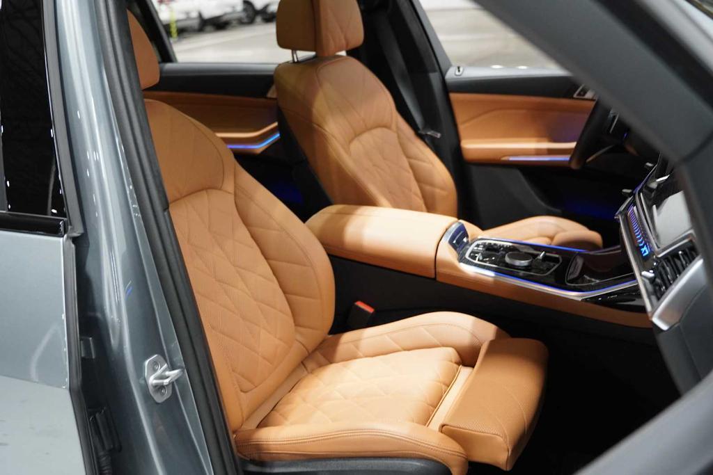 used 2024 BMW X7 car, priced at $78,988