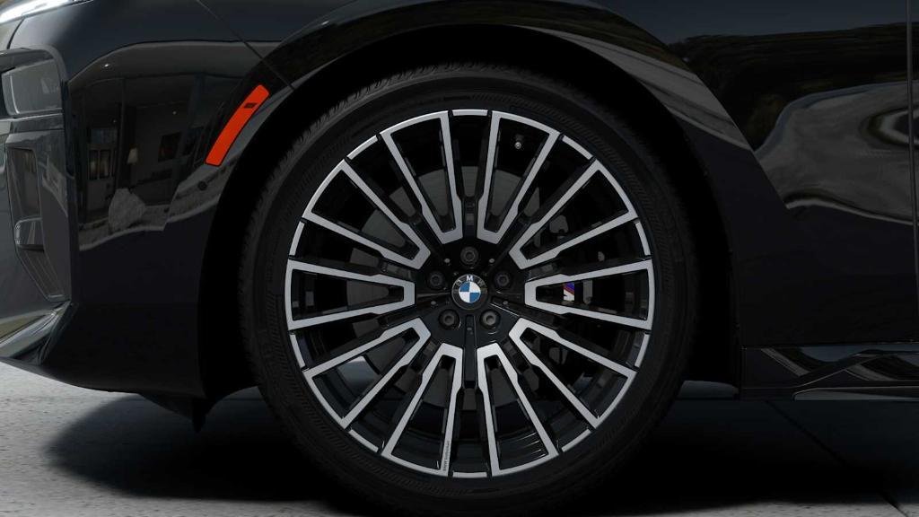 new 2025 BMW 760 car, priced at $146,235