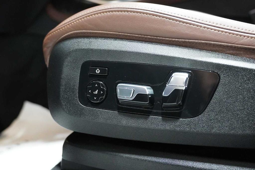 used 2023 BMW X7 car, priced at $63,488