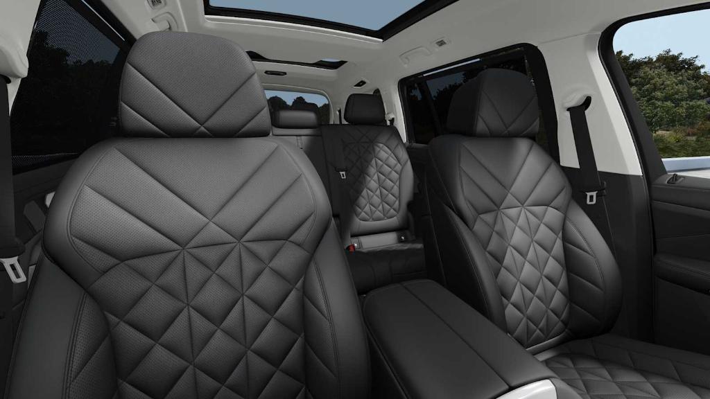 new 2026 BMW X7 car, priced at $94,725