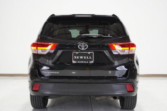 used 2019 Toyota Highlander car, priced at $23,454