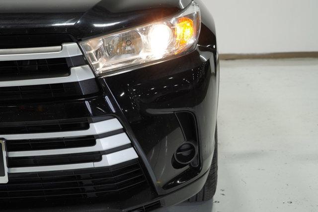 used 2019 Toyota Highlander car, priced at $23,454