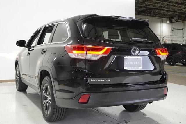 used 2019 Toyota Highlander car, priced at $23,454