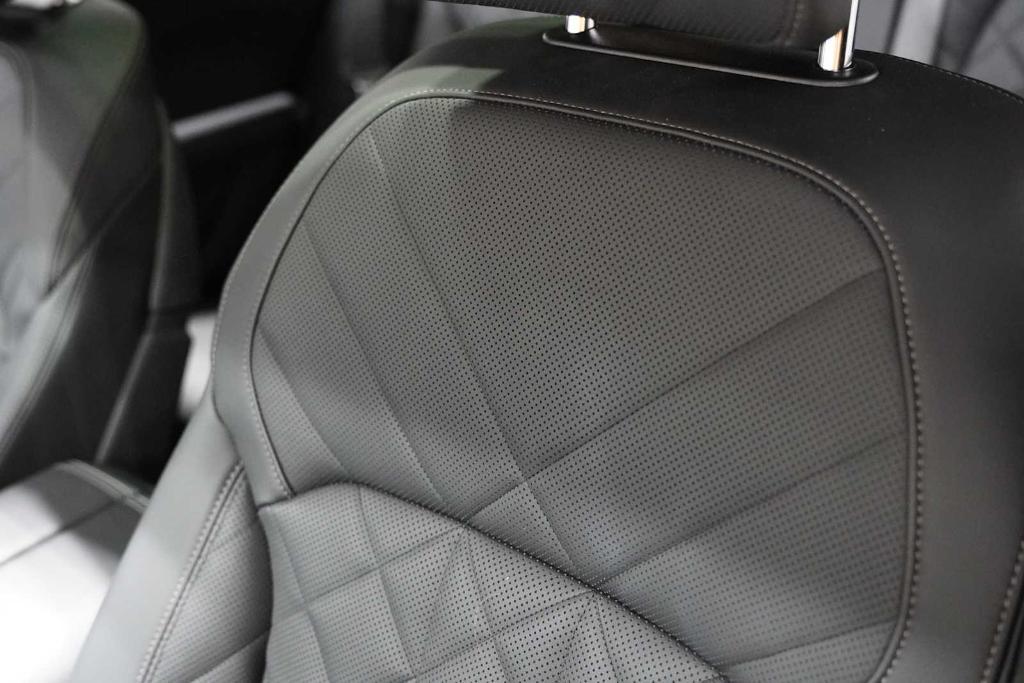used 2024 BMW X6 car, priced at $78,987