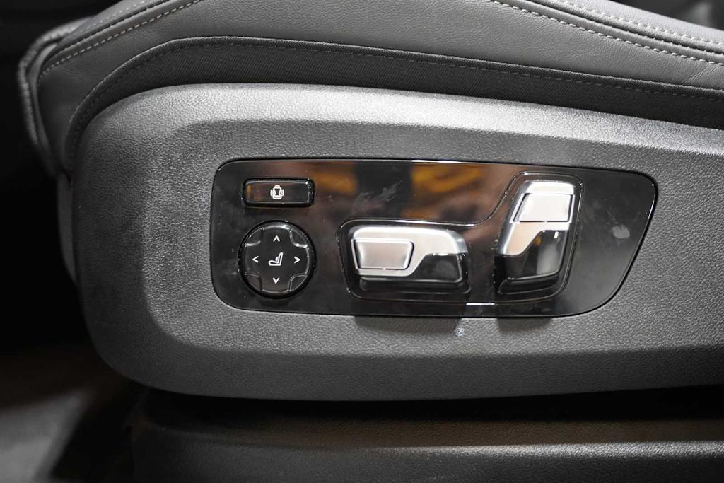used 2024 BMW X6 car, priced at $78,987