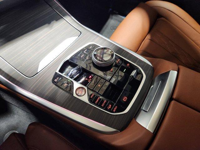 new 2025 BMW X7 car, priced at $132,575