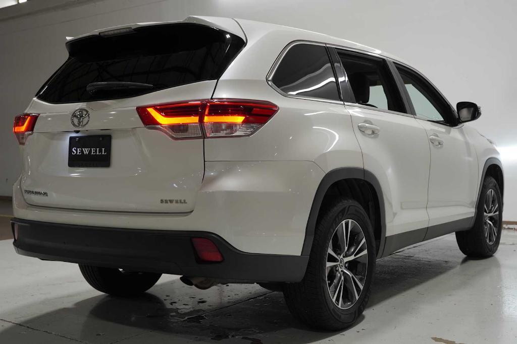 used 2019 Toyota Highlander car, priced at $23,988