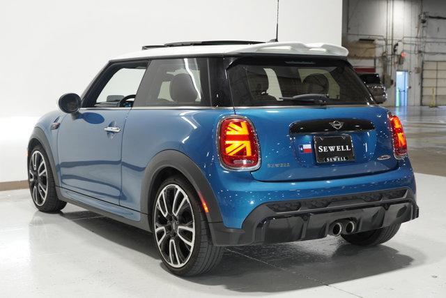 used 2022 MINI Hardtop car, priced at $30,974