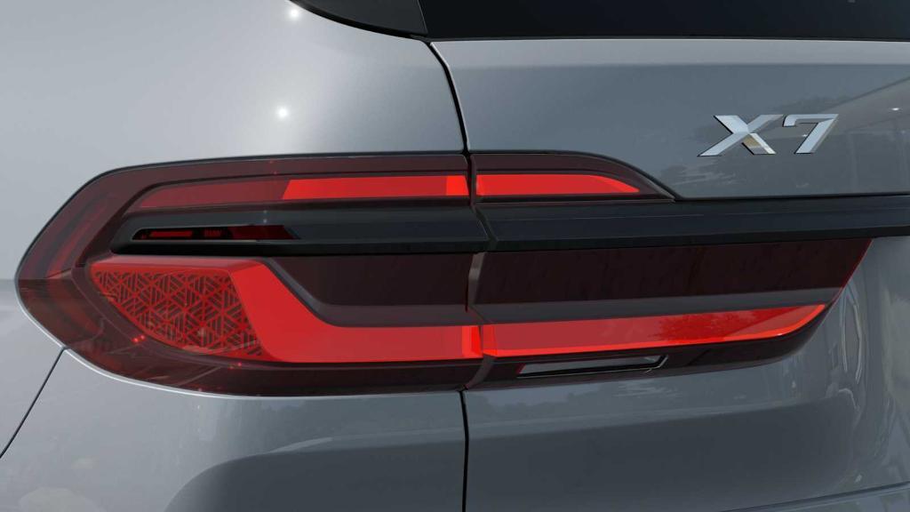 new 2026 BMW X7 car, priced at $103,635