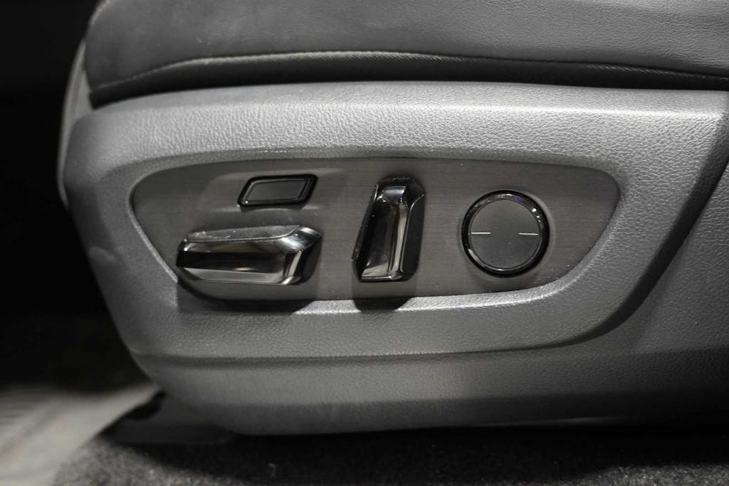 used 2024 Lexus GX 550 car, priced at $89,989
