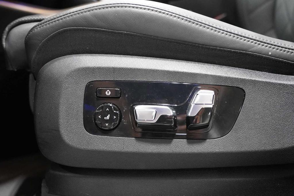 used 2023 BMW X5 car, priced at $50,988