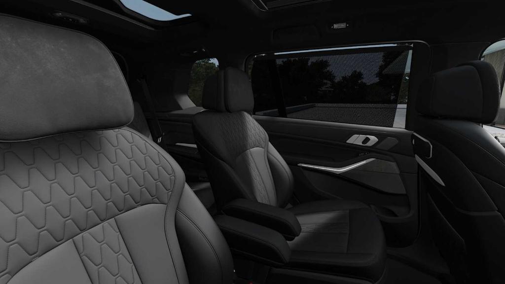 new 2026 BMW X7 car, priced at $121,325