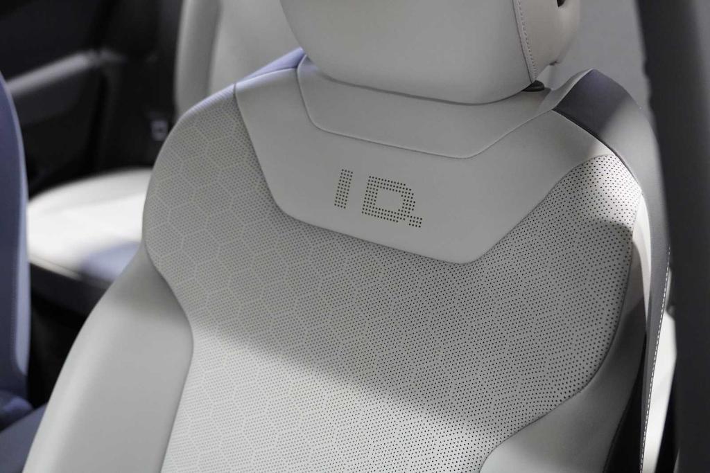 used 2022 Volkswagen ID.4 car, priced at $25,988
