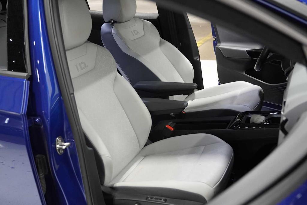 used 2022 Volkswagen ID.4 car, priced at $25,988