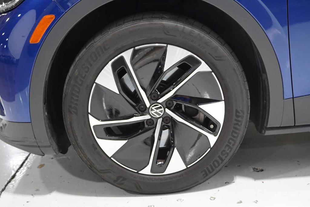 used 2022 Volkswagen ID.4 car, priced at $25,988