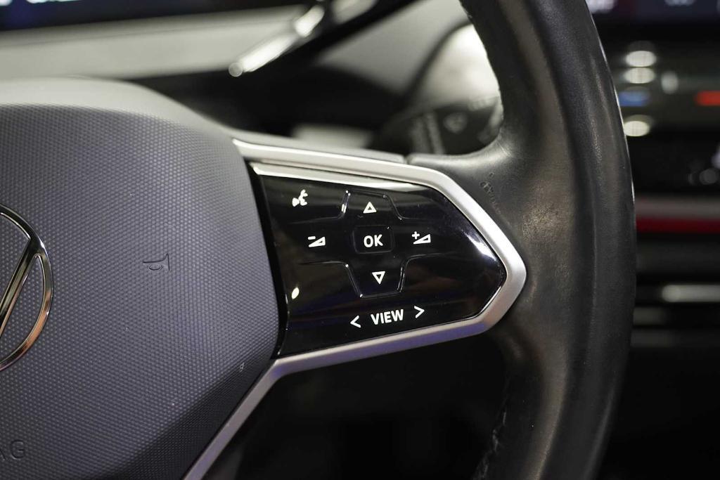 used 2022 Volkswagen ID.4 car, priced at $25,988