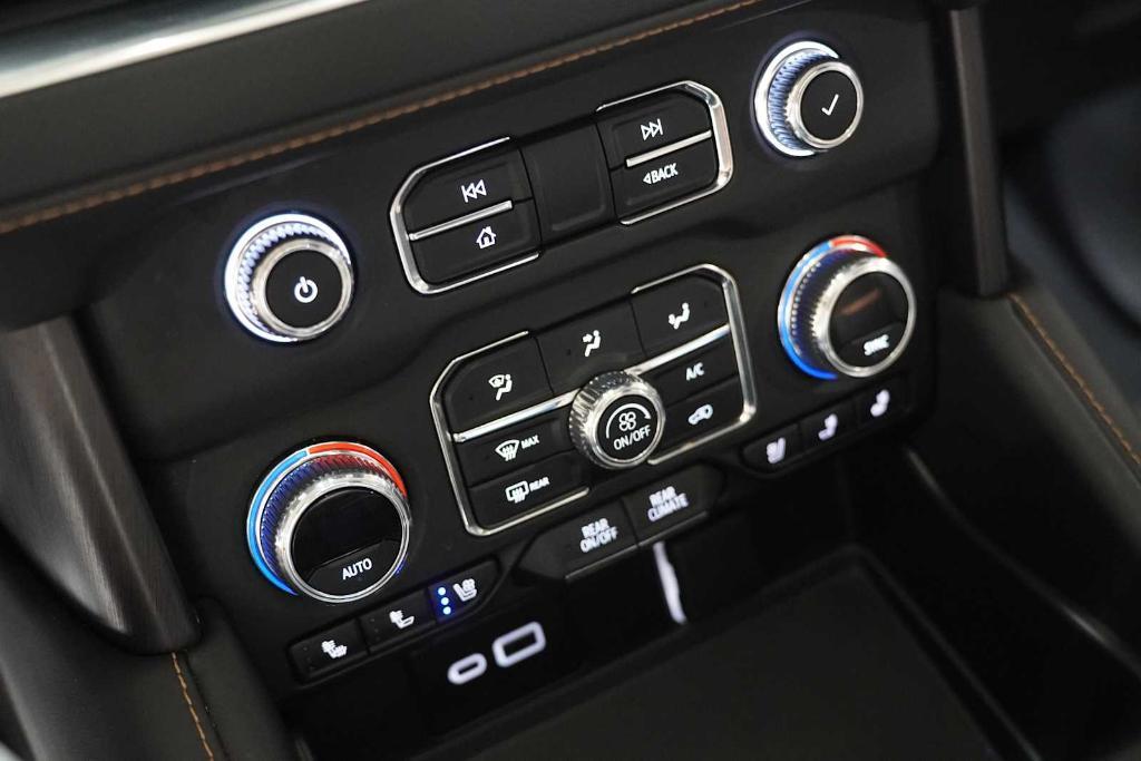 used 2023 GMC Yukon car, priced at $63,988