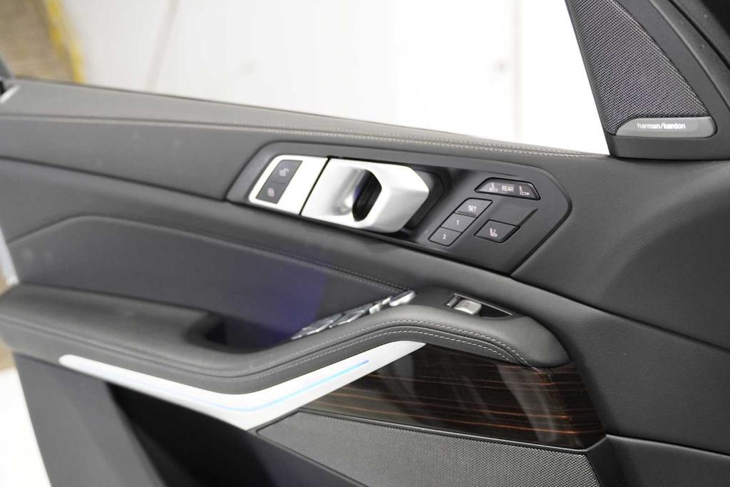 used 2025 BMW X7 car