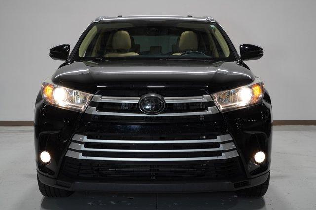 used 2018 Toyota Highlander car, priced at $21,287