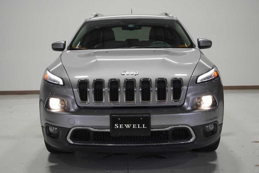 used 2014 Jeep Cherokee car, priced at $15,988