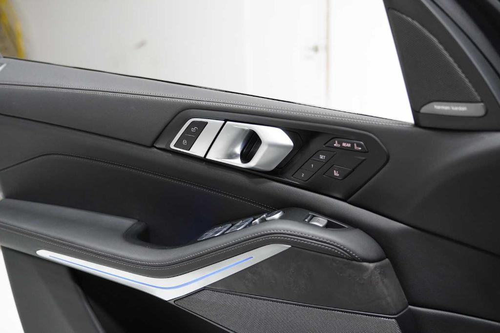 used 2025 BMW X7 car, priced at $81,989